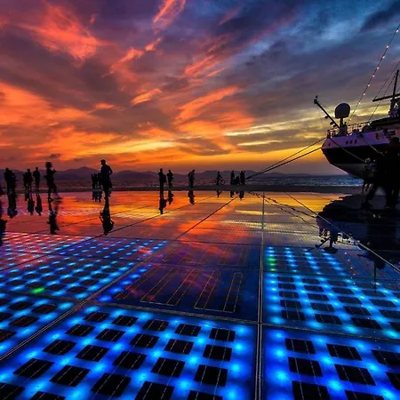 Birgir In Apartament *